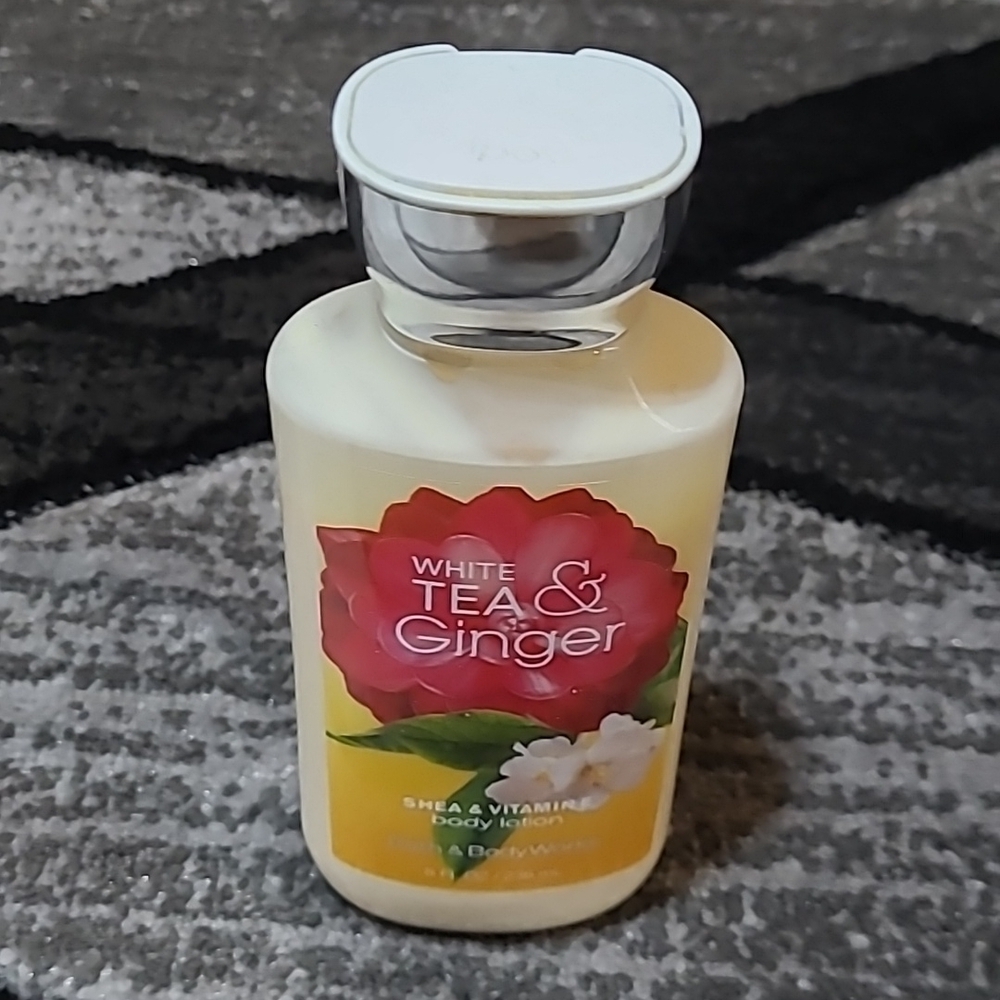 Discontinued - Retired Bath & Body Works White Tea & Ginger Lotion